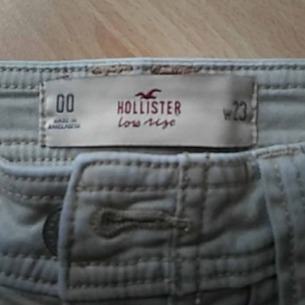 Shorts - Picture 3 of 3